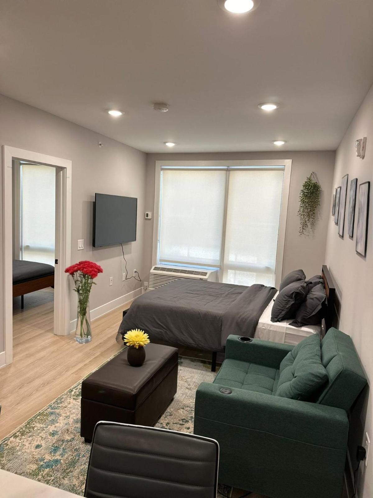 Luxury Stay For Nyc Visit Jersey City 7 Min Walk Nyc Train Station Eksteriør billede