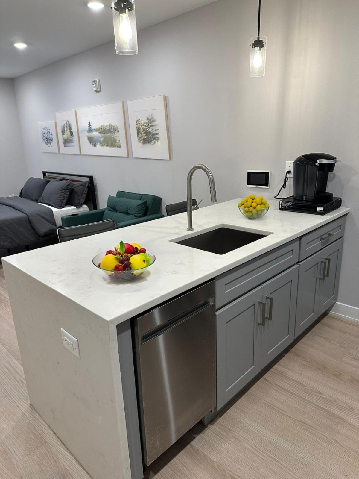 Luxury Stay For Nyc Visit Jersey City 7 Min Walk Nyc Train Station Eksteriør billede